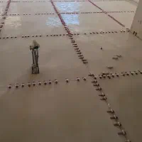 با سلام نیازمند شاگرد کاشیکار و کارگر حمل مصالح