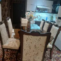 میزغذاخوری ۸نفره کاملا سالم وتمیز