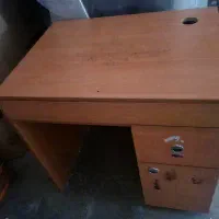 میز تحریر سالم یک در یک