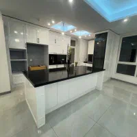 ۹۲ متر رو به افتاب فول امکانات فلکه اول صادقیه