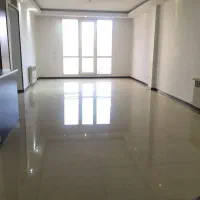 ۹۰ متر ۲ خواب _ رو به افتاب _ خیابان ریحانی