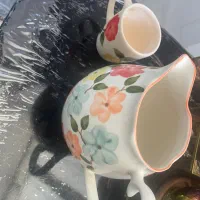 دوعدد پارچ گل با ۸ لیوان ۶۵۰ هزار