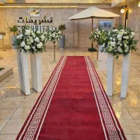 گل آرایی یلدایی و بادکنک آرایی..دیزاین تالار