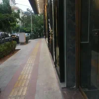 42 متر تجاری بر نیاوران