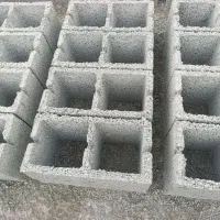 کارگر ماهر برای بلوک زنی