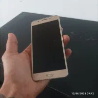 گوشی سامسونگ ال سی دی لازم داره