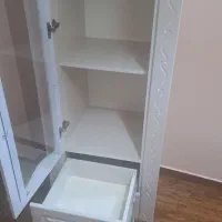 ویترین درحد نو وتمیز۲کشوعه جنس ملامین روکش وکیوم