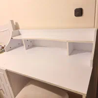 میز تحریر همراه با صندلی