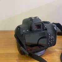 دوربین Canon 800D همراه با لنز حرفه‌ای 18-135|دوربین عکاسی و فیلم‌برداری|مشهد, حجاب (شهرک غرب)|دیوار
