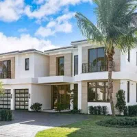 فروش-ویلای-کوهستانی-با-محوطه-یک-هکتار