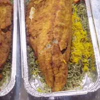 رستوران بیرون بر دربار تمامی سفارشات پذیرفته میشود