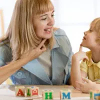 گفتاردرمانی  کاردرمانی  بازی درمانی باکمترین هزینه