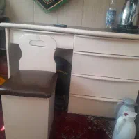 میز کامپیوتر یا اداری پنج کشو در حد نو