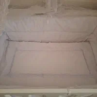 تخت کنار مادر چوبی