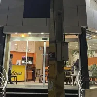 استخدام نیروی پیتزازن وساندویچ زن اقاکاردرفست فود