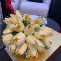 دسته‌ گل عروس