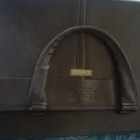 یک عدد کیف اداری دانشجویی در حد نو|کیف، کفش، کمربند|نهاوند, |دیوار