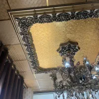 لوستر بزرگ و دور لوستری