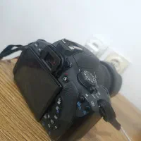 دوربین کنون ۷۰۰D
