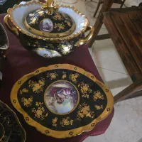 شکلات خوری و شیرینی خوری