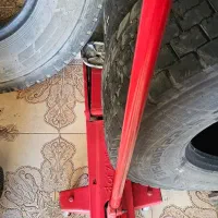 لاستیک درار. بالانس. بکس. جک