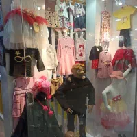 مانکن بچگانه