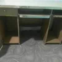 میز تحریر (میز کامپیوتر)|میز تحریر و کامپیوتر|گلبهار, شهر جدید گلبهار|دیوار