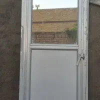 درب سرویس حمام و دستشویی
