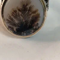 انگشتر  کار دست. است