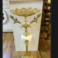 میوه خوری برنجی کنار سالن