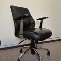 صندلی اداری کاملا سالم|صندلی و نیمکت|تهران, حکیمیه|دیوار