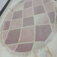 فرش بیضی شکل