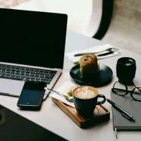 استخدام منشی خانم