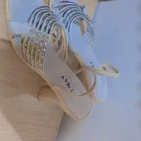 کفش پاشنه دار