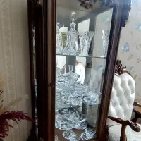 ویترین چوبی منبت کاری شده