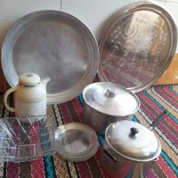 تعدادی ظروف خانه