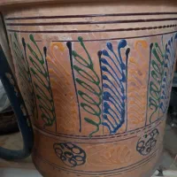 یک عدد گلدان سفالی