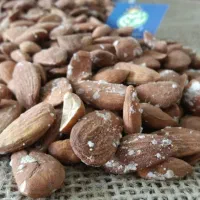 بادام تفت داده/بو داده/نمکی/لیمویی تازه و اعلا