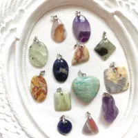 زیورالات سنگ معدنی