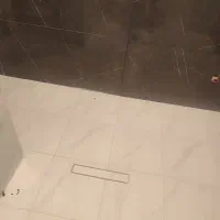 کارگر زرنگ برای کاشیکاری