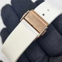 ساعت هابلوت نگین باگتی سه موتوره