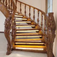 راه پله گرد|خدمات پیشه و مهارت|قائم‌شهر, |دیوار