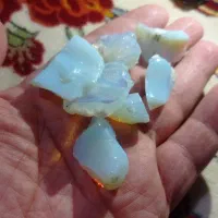 سنگ اپال|کلکسیون اشیاء عتیقه|کرمانشاه, |دیوار