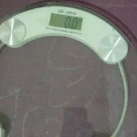 ترازوی انسان کش دیجیتالی شیشه ای