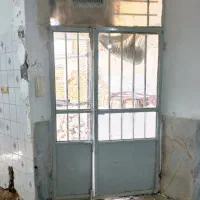 در ورودی آهنی سنگین