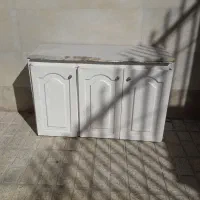 کابینت فلزی کار کرده