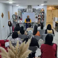 نیازمند دستیار آرایشگری در۵رشته به همراه استخدام