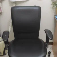 صندلی کارشناسی لیو