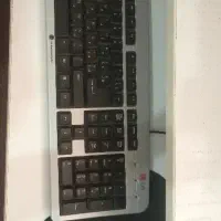 کامپیوتر سالم با میز