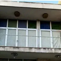 خانه ویلایی با مغازه تجاری